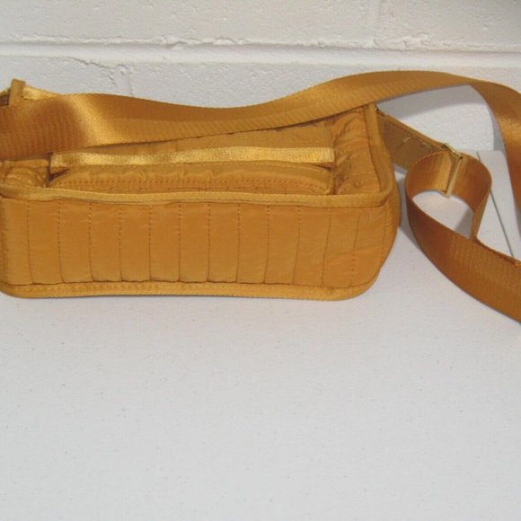 Tommy Bahama Mini Mighty Quilted Travel Puffer Crossbody Bag - Picture 3 of 13